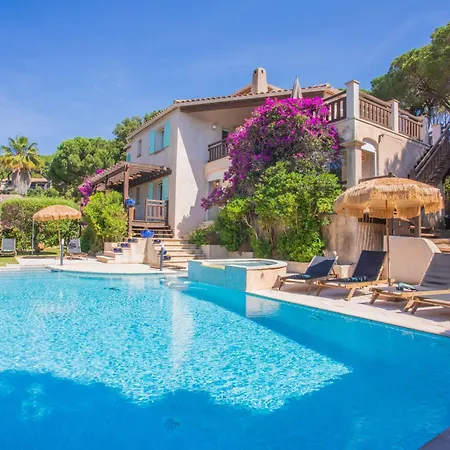 Villa A 200m De La
