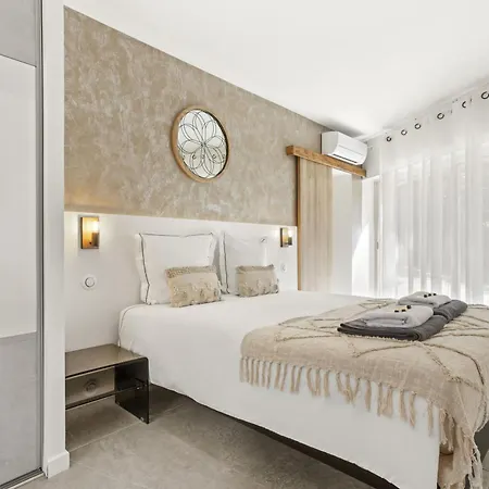 Villa A 200m De La *