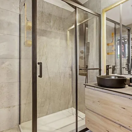 Villa A 200m De La *