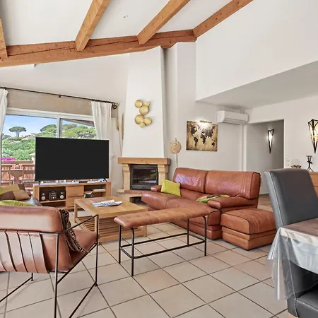 Villa A 200m De La *