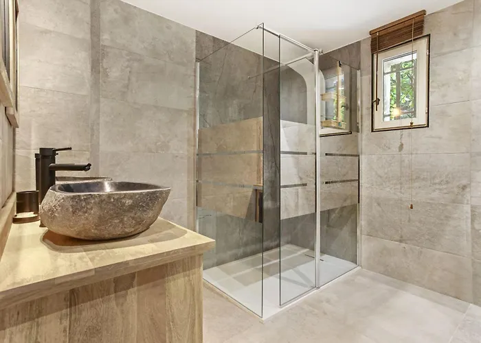 ヴィラ A 200m De La *